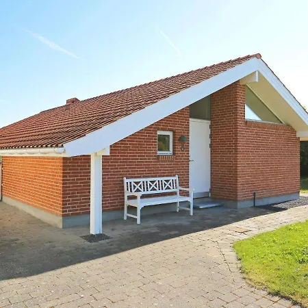 7 Person Holiday In *